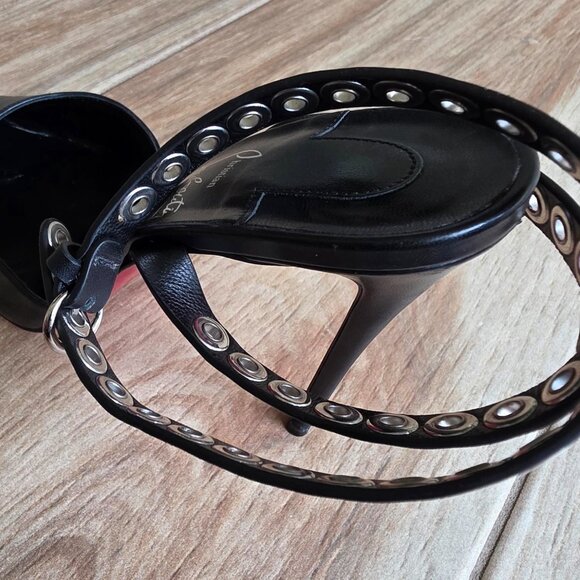 Christian Louboutin Pumpaclou 100 Black Leather Ankle Strap Pumps Eur. 38.5 - Picture 6 of 12